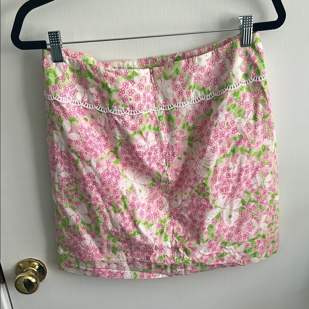 NWOT Lilly Pulitzer Pink Gossip Butterfly Print Mini Skirt - Picture 3 of 6
